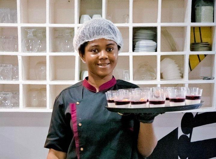 Service en salle à BEST RESTAURANT